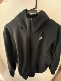 adidas ブラック フルジップパーカー Mサイズ