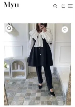 美品　Myuノーカラーポワンジレ　ブラックのサムネイル