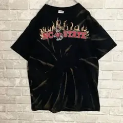 ノースカロライナ州立大学 ミスターウルフファイヤーパターン カレッジ tシャツ