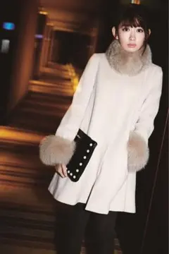 Rirandture 新品未使用 エコファーケープコート　ホワイト Sサイズ 2025年最新】Rirandture レディース 毛皮・ファーコートの人気