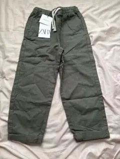 タグ付き新品未使用　ZARA kids カーゴパンツ　カーキ