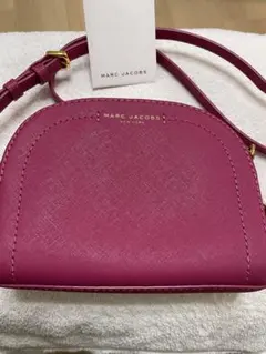 IACUCCI イアクッチ ラーナミニ チャーム ピンク レザー イタリア製