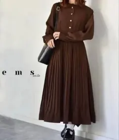 エムズエキサイト レトロガール ロングギャザー(プリーツ)ワンピース(ブラウン)