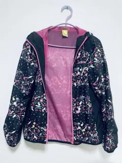 adidas マウンテンパーカー　ナイロンフルーツ柄　ウィンドブレーカー