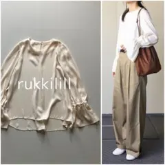 rukkilill サテン クルーネック ベルスリーブ とろみ ブラウスのサムネイル