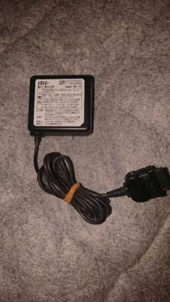 au by KDDI 共通ACアダプタ02 0203PQA ガラケ 1ケ分 ④