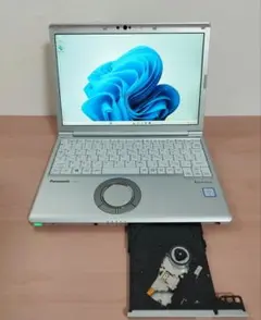 ★CF-SV8 DVD版i5/8GB/SSD256/オフェス付き/使用4010H