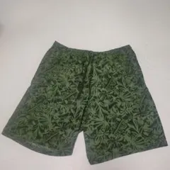 グリーン ショートパンツ