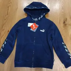 PUMA ネイビー パーカー フード付き　トレーナー　フーディー　140