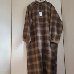 茶色チェック柄ロングシャツワンピース