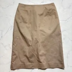 イネド　タイトスカート【S】ベージュ　ひざ丈　オフィスカジュアル　ストレッチ
