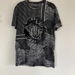 ★新品未使用タグ付き★XL★VERSACE★メデューサ★バロック柄★Tシャツ★ ☆新品未使用タグ付き☆XL☆VERSACE☆メデューサ☆バロック柄☆Tシャツ