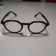 ダークブラウン オーバル型メガネ