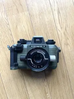 Nikon Nikonos-V 防水フィルムカメラ　35mm レンズ Nikon Nikonos-V 防水フィルムカメラ 35mm レンズ Nikon NIKONOS