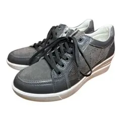 Item thumbnail for item f6eaacd3-4ca3-4dc1-9029-dbfbf3de2ab1