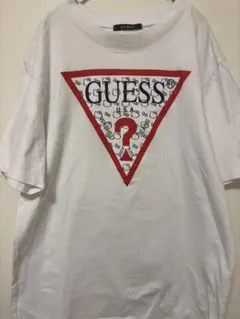 GUESS × ハローキティ パターントライアングルロゴTシャツ
