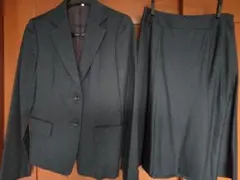 コムサデモード 春秋冬用 ダークグレー ジャケット＆スカートサイズ9号