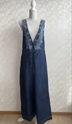 【URBAN RESEARCH Sonny Label】デニムサロペット刺繍入り