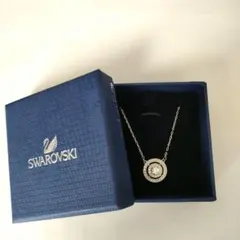 Swarovski 円形ペンダント ネックレス