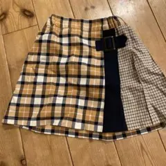 チェック柄 ベルト付きスカート