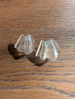 フリルデザイン 透明ピアス(両耳用)