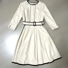 ジャスグリッティー　バイカラーベルト付きワンピース