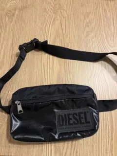 DIESEL ショルダーバッグ 斜めがけ ラバーロゴ ブラック