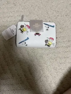 COACH PEANUTS 二つ折り財布 スヌーピーのサムネイル