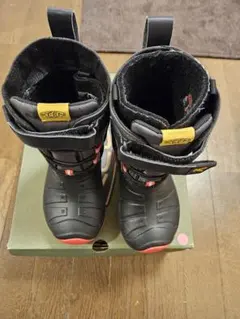 KEEN スノーブーツ キッズ