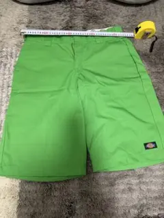 Dickies グリーン ショートパンツ