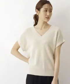 麻混Vネックニット　オフベージュ　NATURAL BEAUTY BASIC