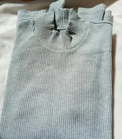UNIQLO リブハイネック長袖Lサイズ
