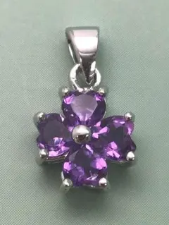 クローバーペンダントトップ　アメジスト　シルバー　silver