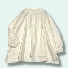 【美品】GRANDMA MAMA DAUGHTER タックブラウス　オフホワイトのサムネイル