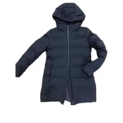 ネイビー ダウンジャケット