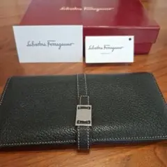 美品　フェラガモ　長財布　Salvatore Ferragamo ブラック　訳有のサムネイル