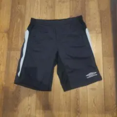 【デサント製】アンブロUMBRO 黒 ハーフパンツ サイドライン　Lサイズ