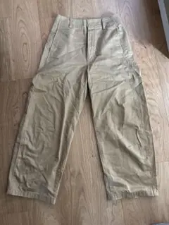 UNIQLO ワイドフィットカーブパンツ　ベージュ 427914