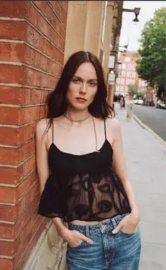 新品タグ付き　ZARA 花柄キャミソール