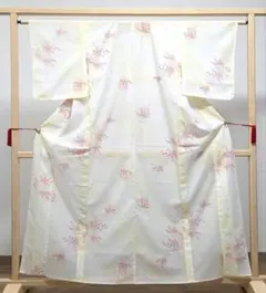 絽の付け下げ訪問着 花模様 クリーム色 ピンク - メルカリ