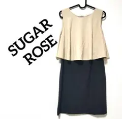 SUGAR ROSEベージュフレアトップスと黒タイトノースリーブワンピースのサムネイル