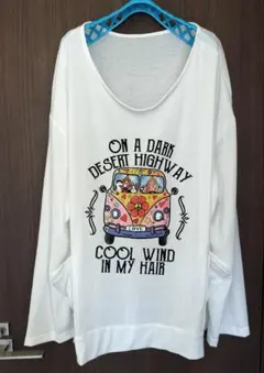 大きなプリント長袖チュニック ビックサイズです。5Lくらい？