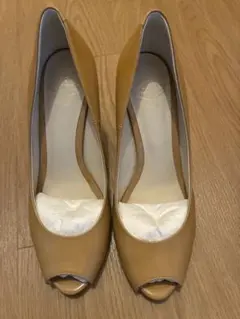 NUMBER TWENTY-ONE パンプス 22.5cm ベージュのサムネイル