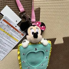 ディズニー　ミニーカードホルダー