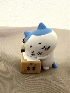 ハチワレ　ちいかわ　ダンボールウォッチ　いねむりのサムネイル