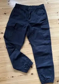 ブラック ワークパンツ