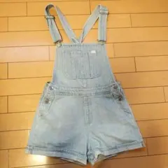 ラブトキシック ライトブルー オーバーオールショートパンツ　150