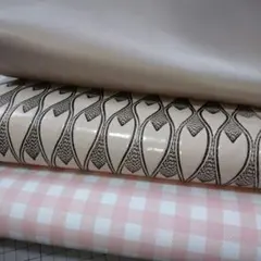 お買い得 本革 枚 牛革 レザークラフト ハギレ 3枚 A4以上 大きめ