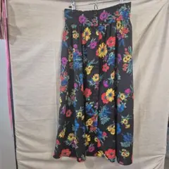 美品　ELLE カラフル花柄フレアロングスカート