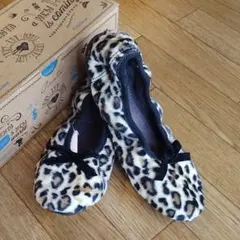 【新品 未使用 箱あり】25.5cm シエンタ　レオパードフラットバレエシューズ